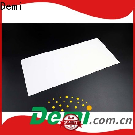Demi food absorbent pad to absorb excess oil for cut fish fillets