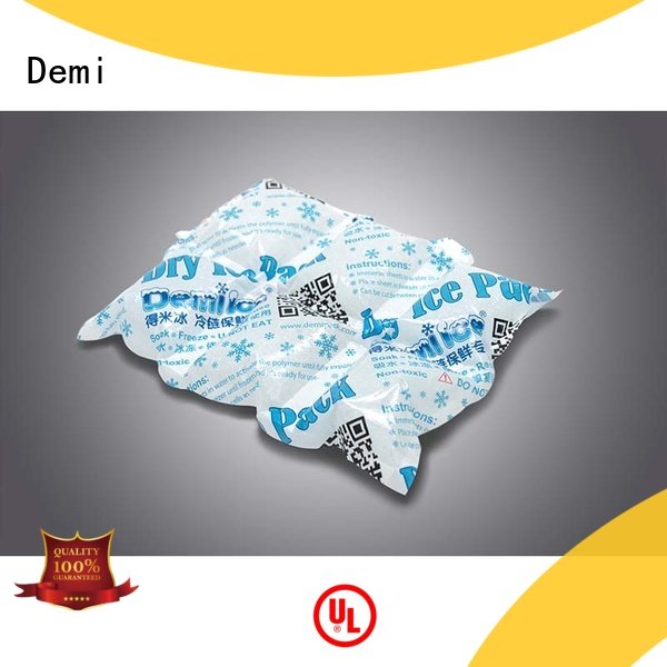 Demi clean dry ice pack design for indoor