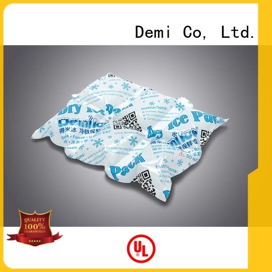 Demi clean dry ice pack to ensure the best possible food for indoor